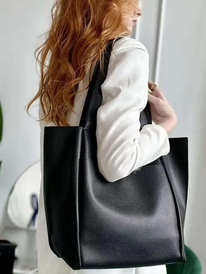 Clara | Structured Everyday Shoulder Bag